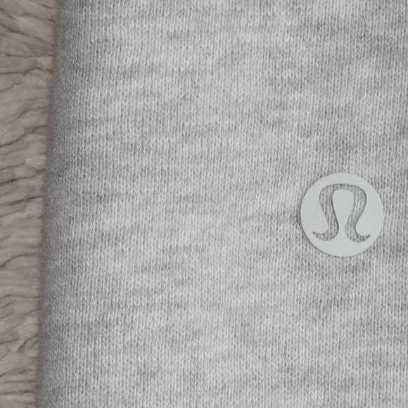 Women's Size Small Lululemon Scuba Mid-Rise Oversized Jogger - Picture 6 of 6